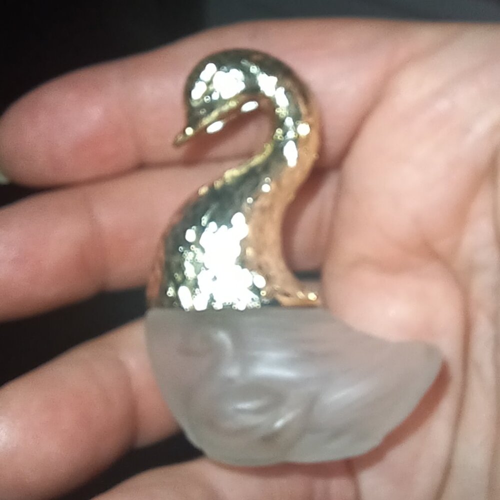 Vintage Avon Mother Swan with baby colonge bottle